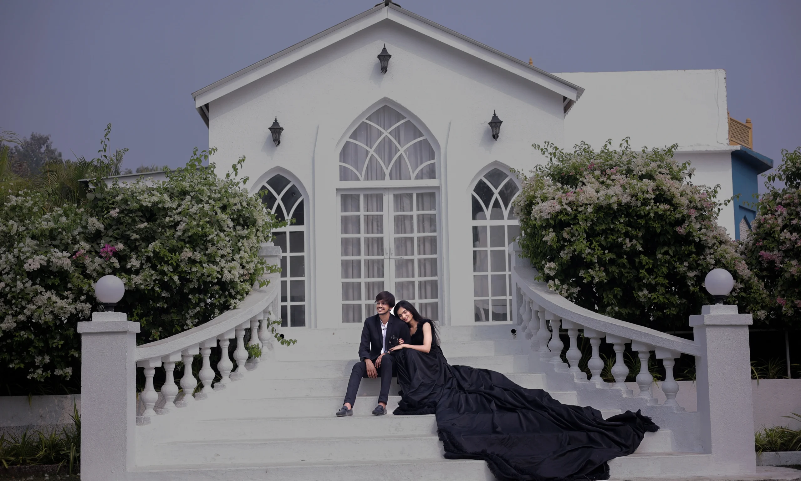 How to Plan a Perfect Couple Photoshoot: Outfits, Themes & Tips – Sahajanand Studio 1 Couple Photoshoot